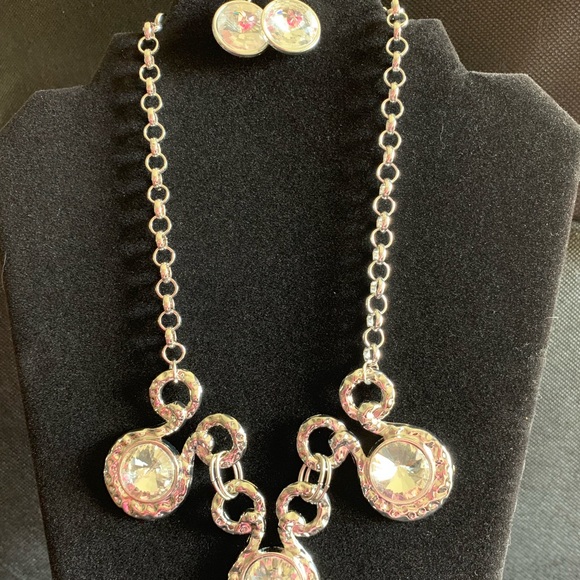 Paparazzi Zi Signature Piece - Picture 2 of 8